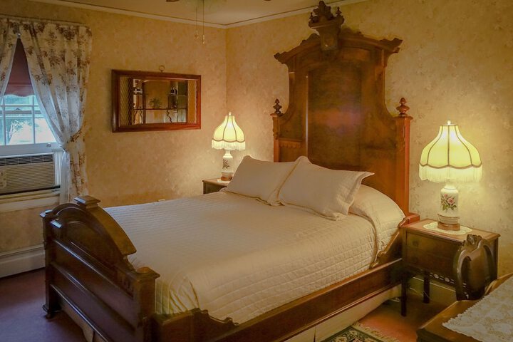 Room 15 of 79