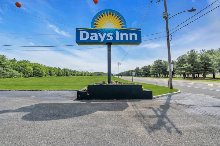 Days Inn by Wyndham Wrightstown McGuire AFB / Bordentown