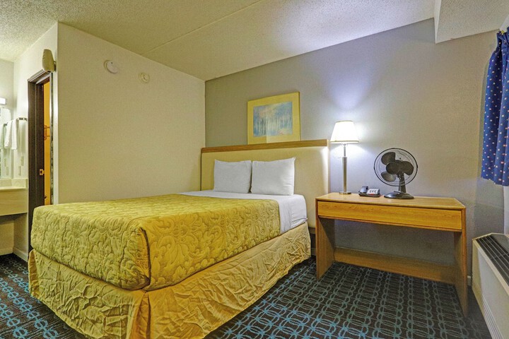 Brookville Inn by OYO Near Dayton International Airport