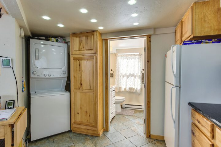 Idaho Springs Cabin w / Hot Tub on Half Acre!