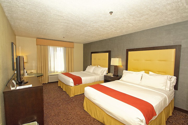 Room 12 of 29