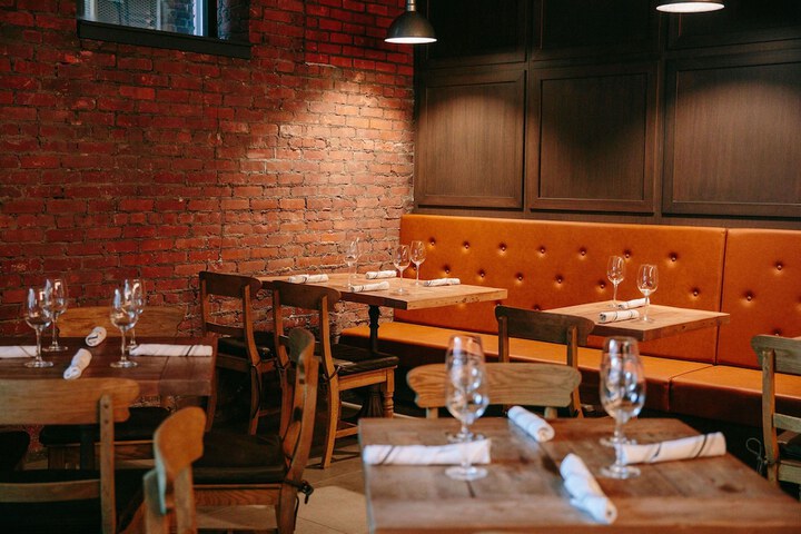 Dining 67 of 79