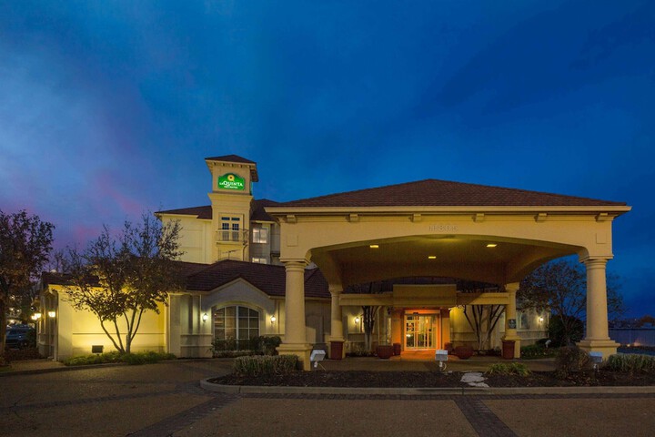 Hotel 3 of 51