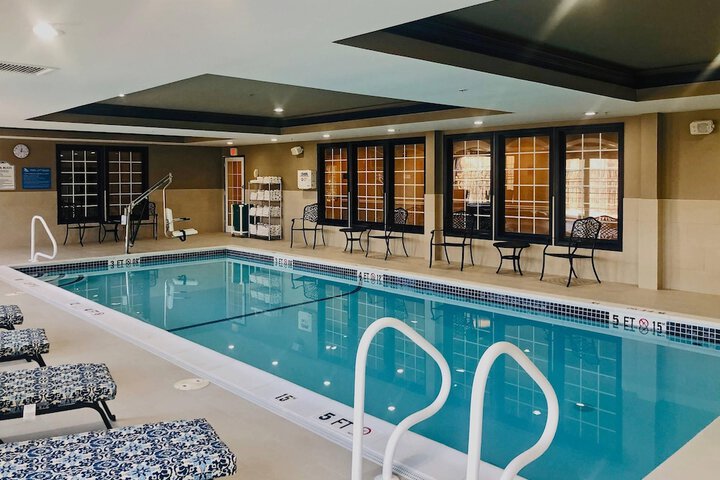 Comfort Inn & Suites Sturbridge - Brimfield