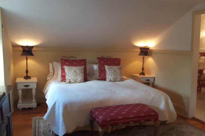 Room 20 of 35