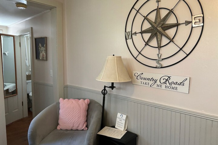 Room 52 of 82