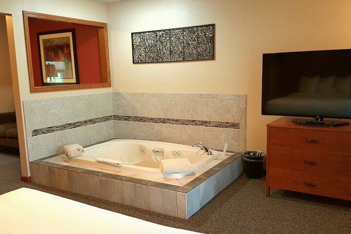 Hot Tub 251 of 258