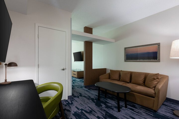 Room 19 of 42