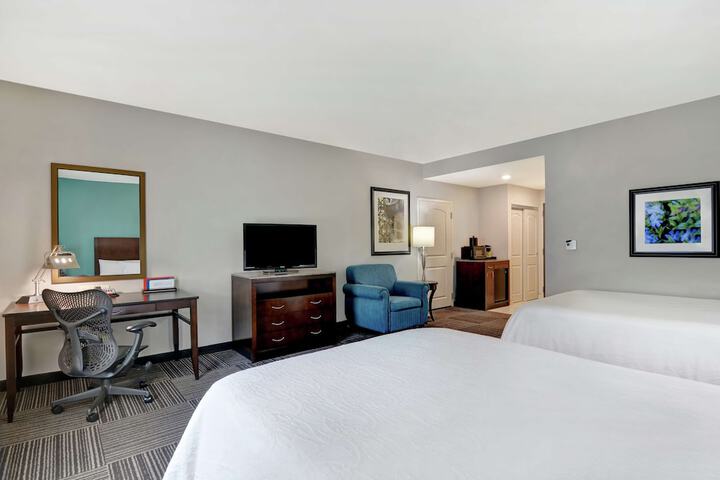 Room 25 of 44