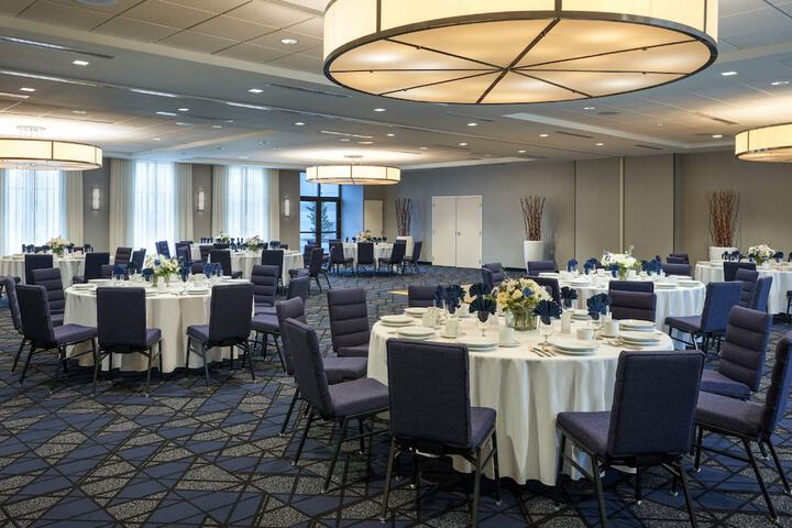 Ballroom/Hall 44 of 47