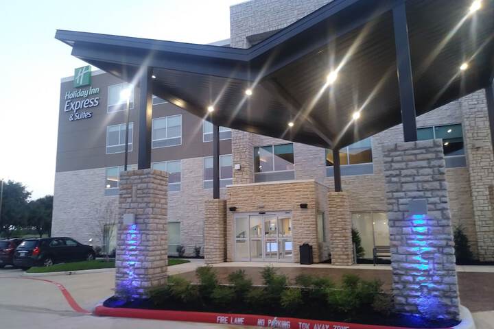 Hotel 4 of 33