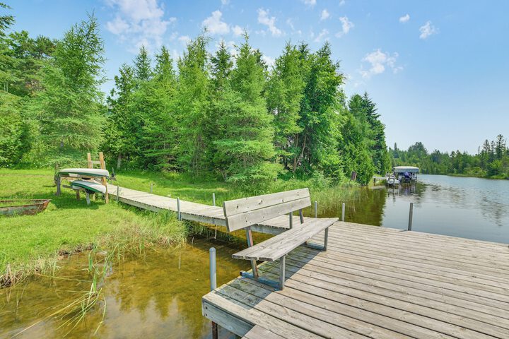 Riverfront Cheboygan Cabin w / Kayaks & Dock!