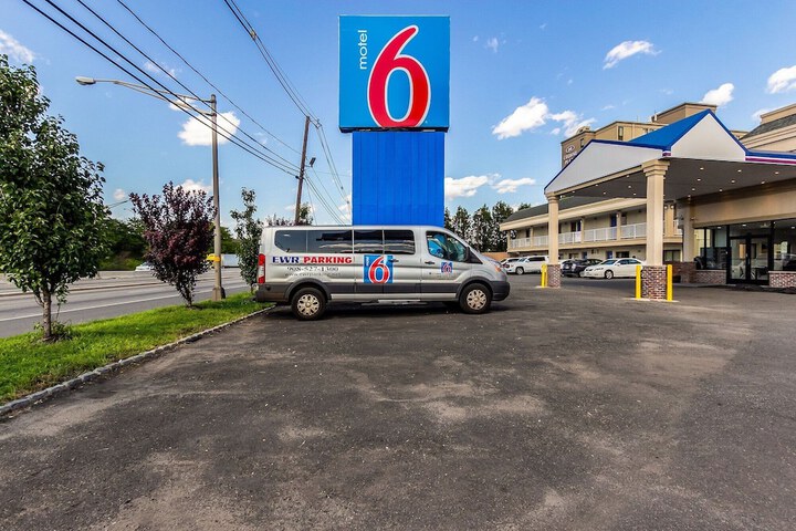 Motel 6 Elizabeth NJ - Newark Liberty Intl Airport