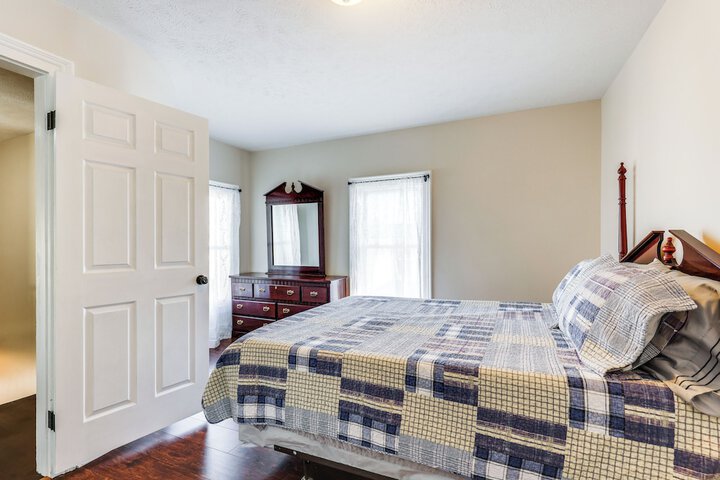 Pet-friendly Penn Yan Home: Wineries Parks, Lakes