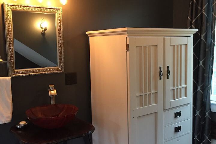 Room 44 of 71