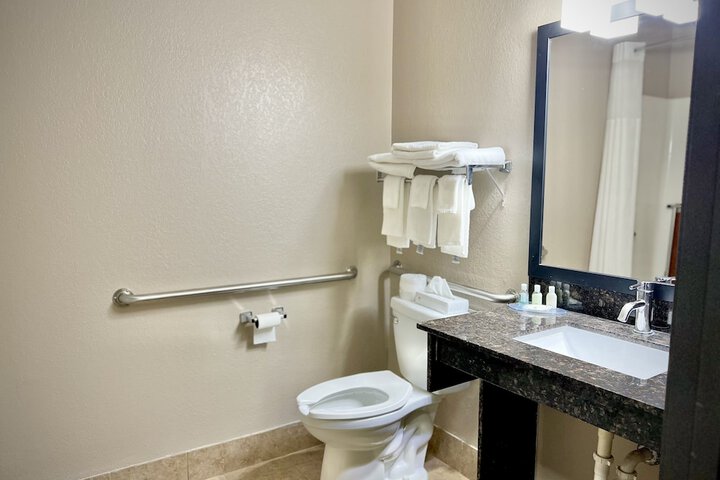 Room 15 of 72