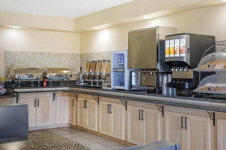Best Western Plus Woodstock Hotel & Conference Centre