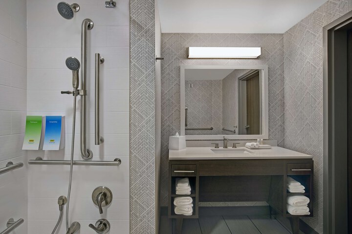 Home2 Suites Asheville Airport