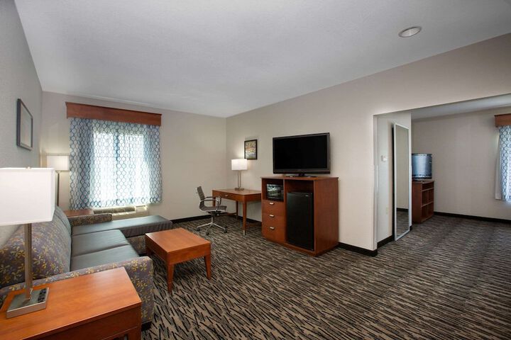 Room 11 of 35
