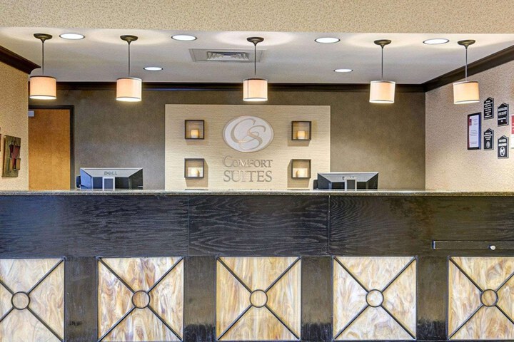 Hotel Interior 7 of 32