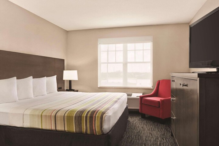 Room 9 of 29