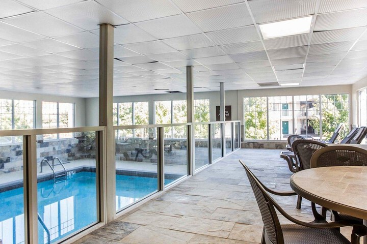 Pool 4 of 27