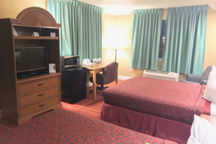 Room 35 of 43