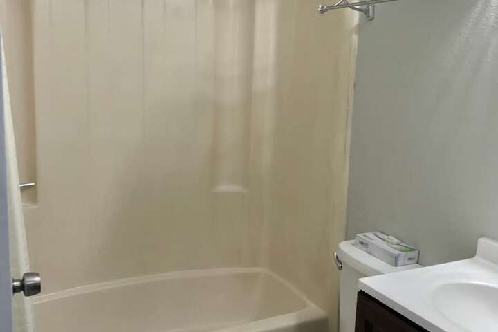 Room 4 of 14