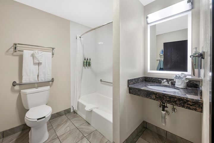 Best Western Airport Albuquerque InnSuites Hotel & Suites