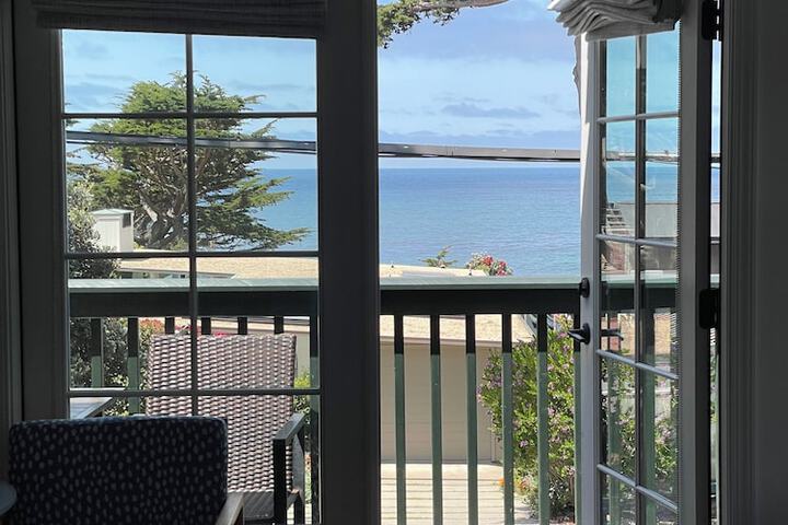 Carmel Beach Hotel
