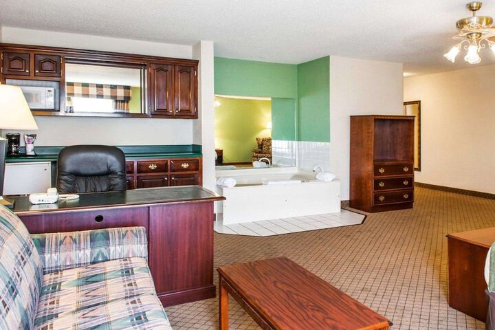 Room 12 of 31