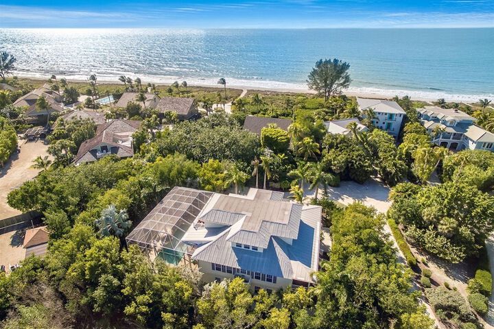 The Palm and Shell Captiva Island Private Luxury Home With Pool hot tub and Beach Access