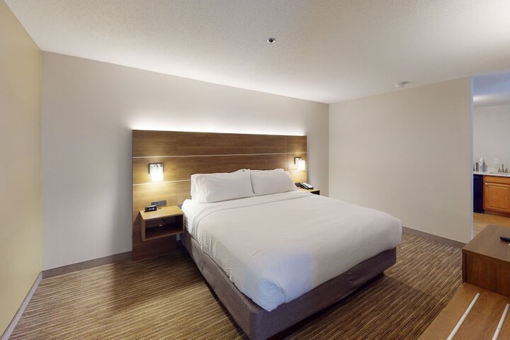 Room 14 of 39