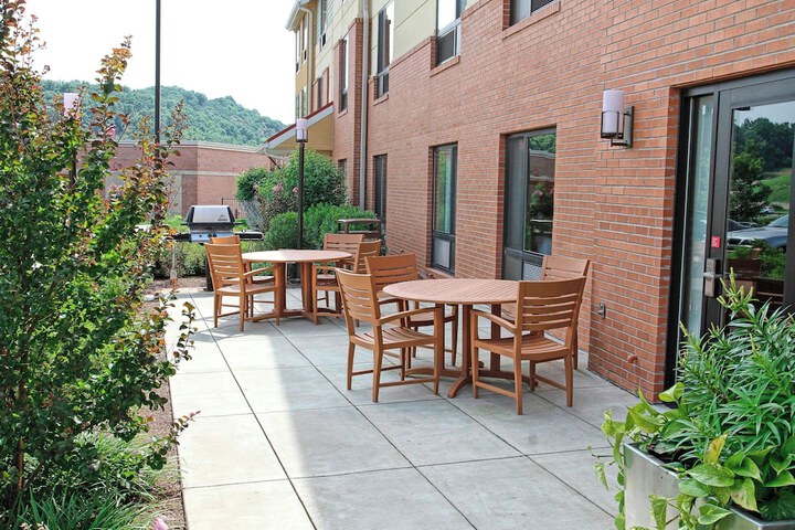 TownePlace Suites by Marriott Huntington