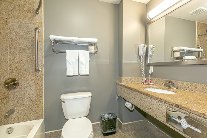 Room 20 of 25