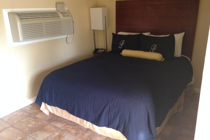Pleasure Point Inn & Suites