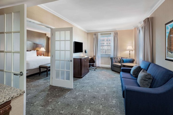 Room 44 of 59