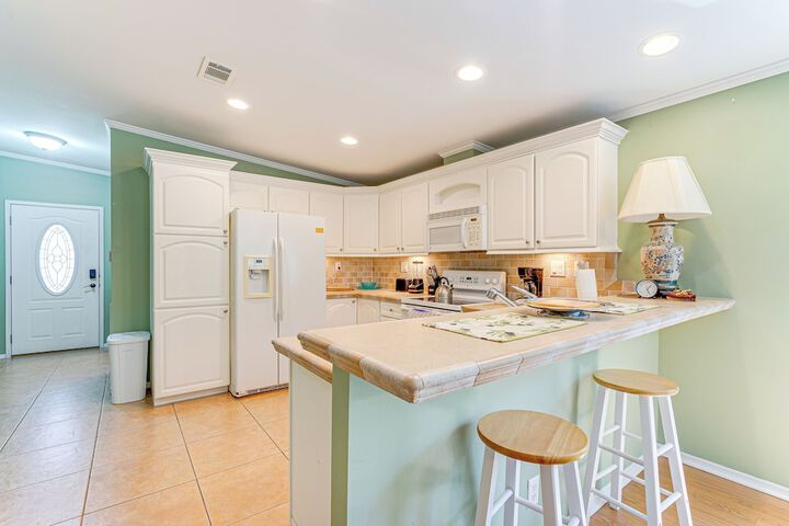 Swim Golf & Relax: Family Gem in North Fort Myers