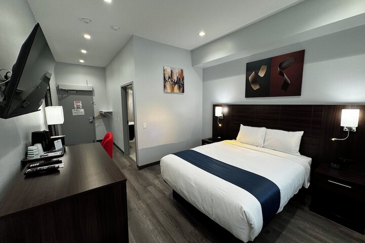 Room 52 of 59