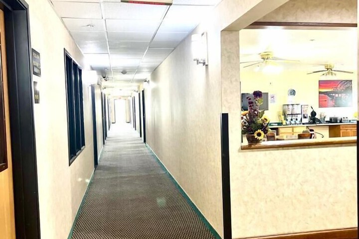 Econo Lodge Oacoma - Chamberlain West