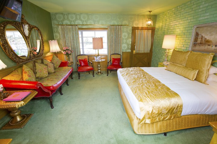 Room 316 of 461