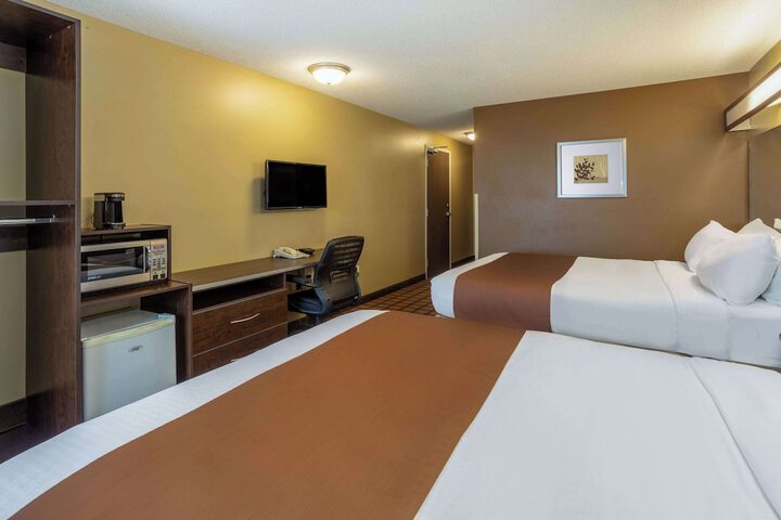 Room 60 of 84