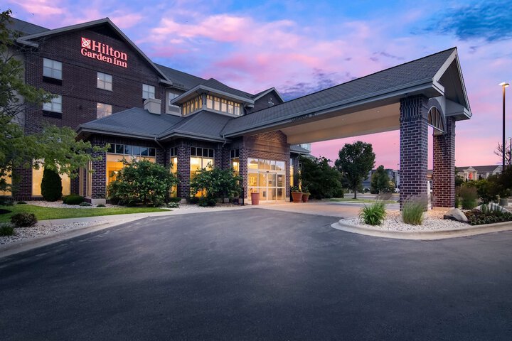 Hotel 4 of 55