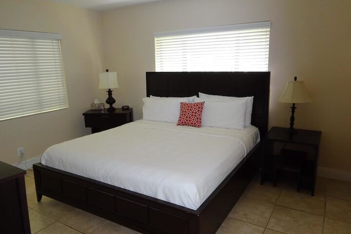 Room 52 of 141