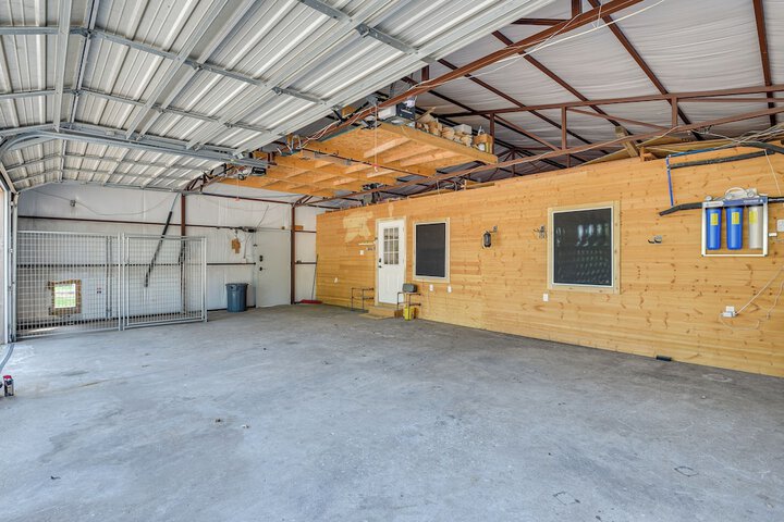 Dog-friendly Home w / Yard & Fire Pit in Midlothian