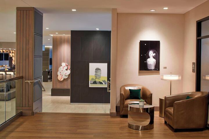 AC Hotel by Marriott Seattle Bellevue / Downtown