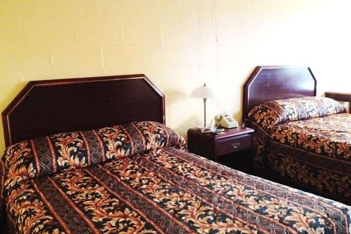 Holiday Motel Hugo OK