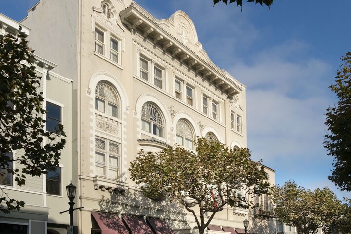 Hotel 2 of 49