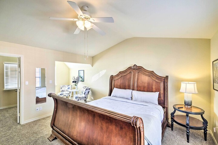 Walk to Lake: Family Gem w / Pool Access in Afton