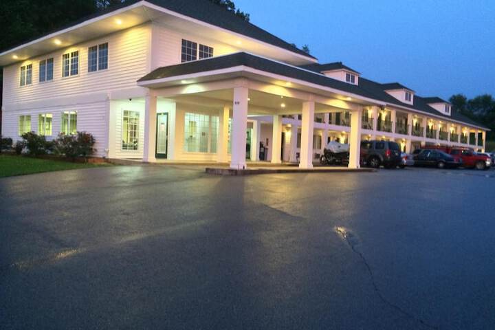 Hurricane Inn